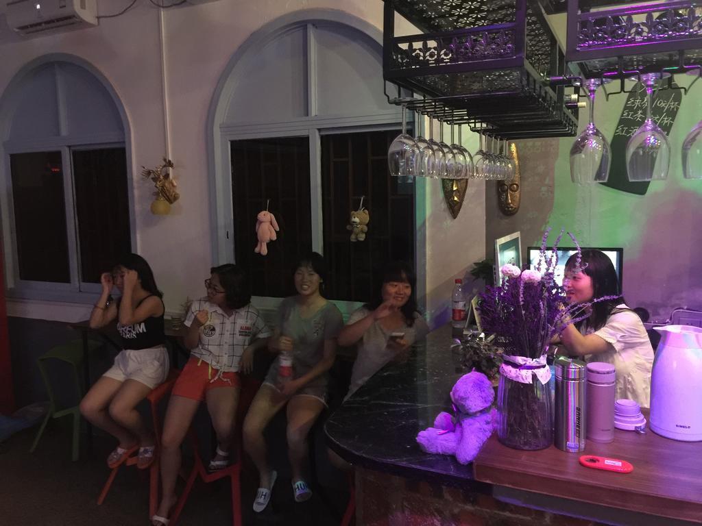 Zhaohuaxishi Youth Hostel Guangzhou Eksteriør billede